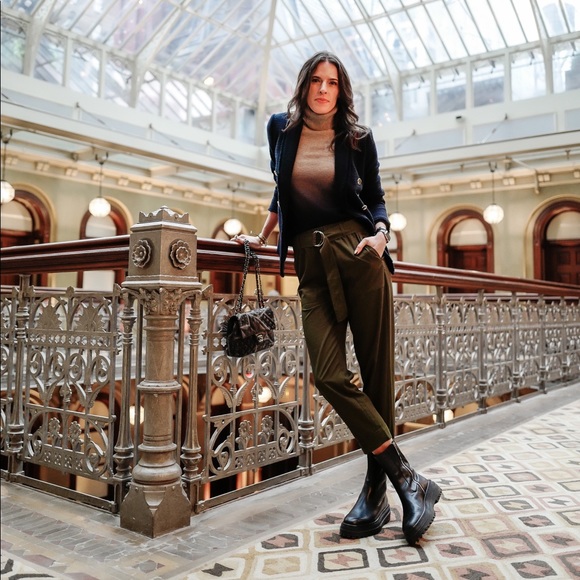 Ann Taylor Belted Army Green Ankle Length Pants - Picture 3 of 10